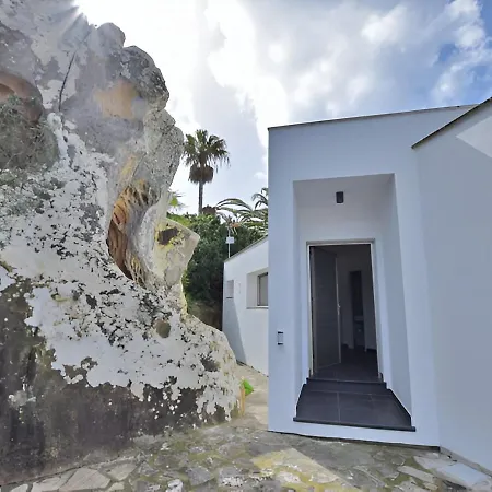 Villa Entre Rocas
